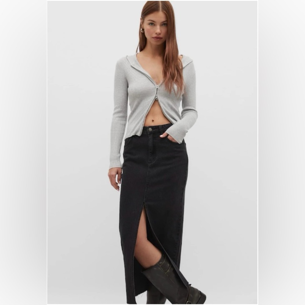 NEW WITH TAG SIZE 6 STRADIVARIUS LONG BLACK MIDI DENIM SKIRT WITH SLIT